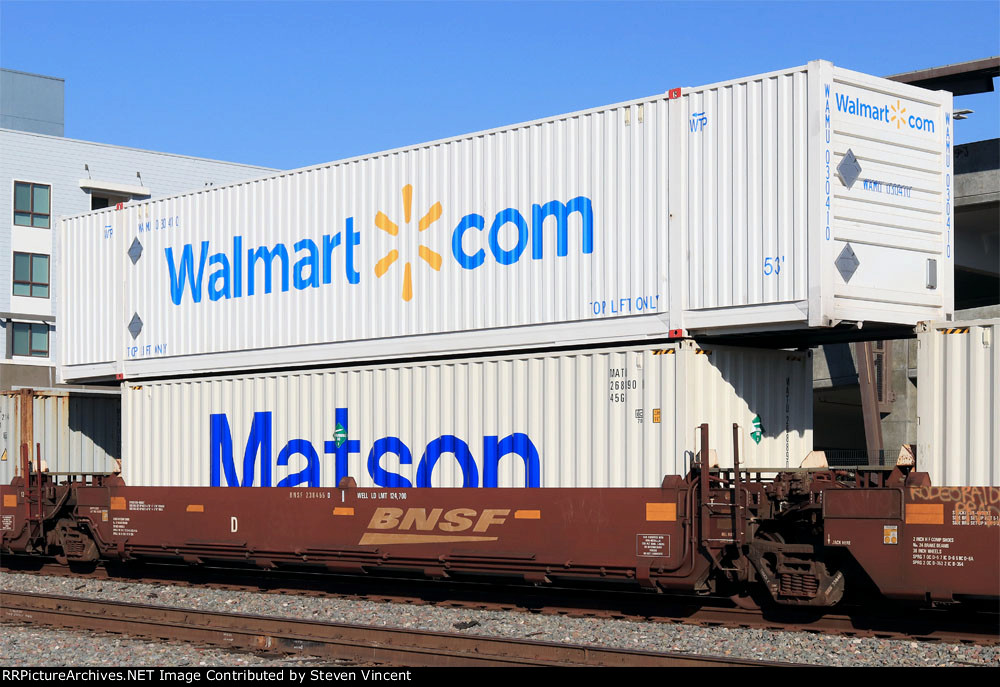 BNSF unit D of 40' well 5pk #238455 with 53' Walmart top and Matson in well